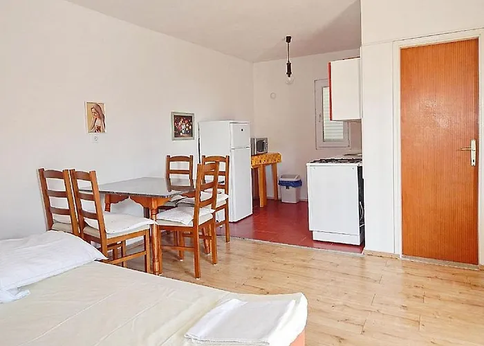 Family Ribicic Apartman Mandre